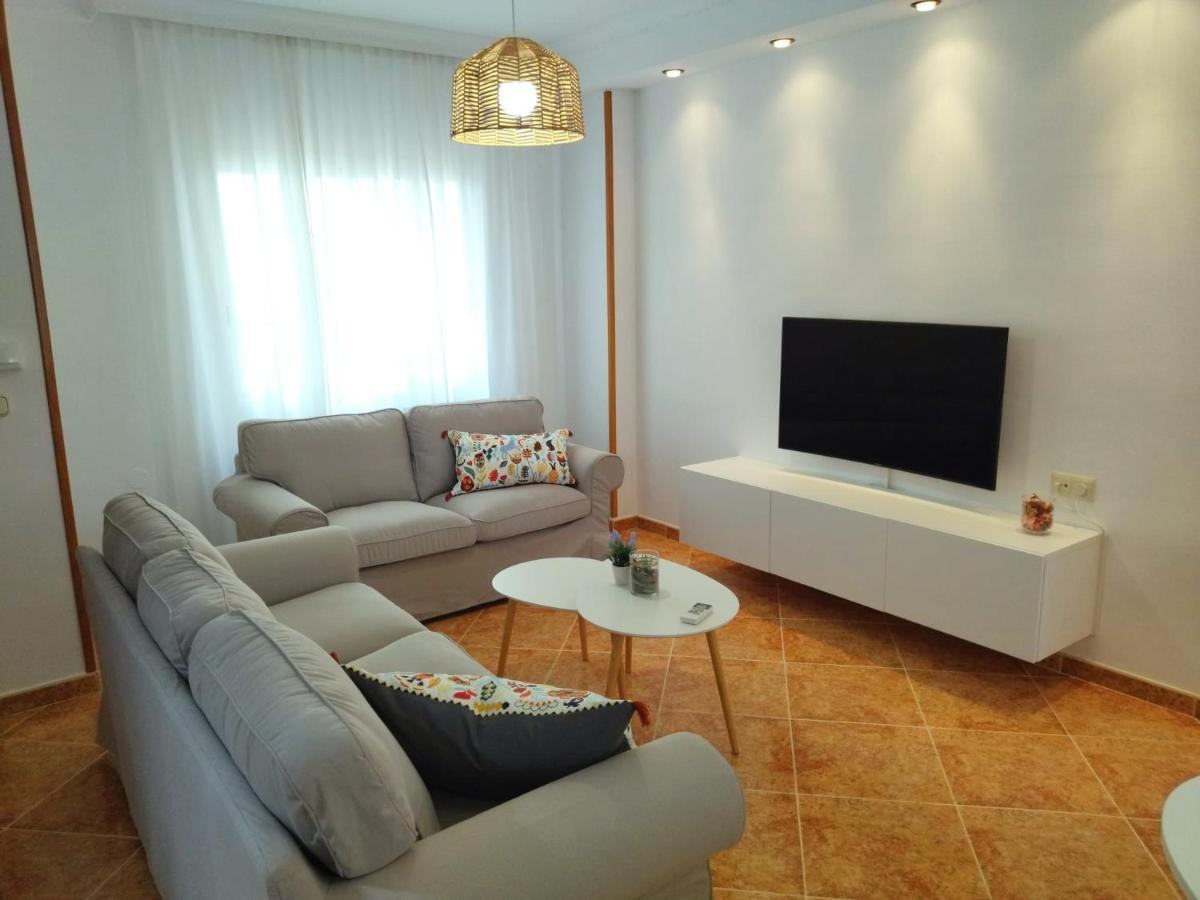 Casa Playa, Terraza Y Garaje Appartement Nerja Buitenkant foto